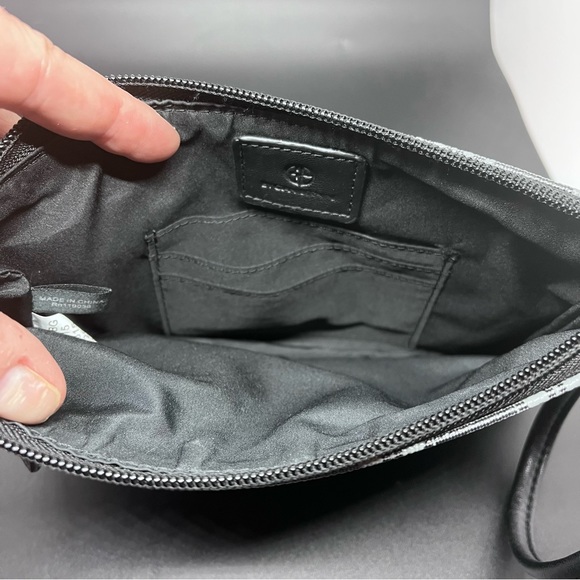 Giani Bernini Wristlet | Gray & Black | Short Hand or Shoulder Strap 8.5” x 6” - Picture 11 of 11